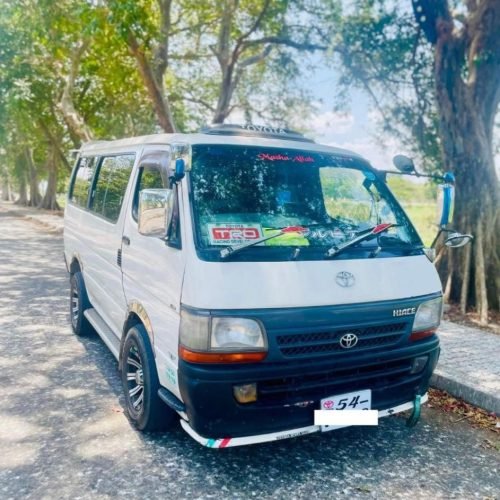 HIACE-Van-For-Sale-in-Kattankudy.jpg